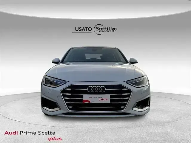 Usata Audi A4 Advanced Plus 163 CV (119 kW) 2023 Bianco ghiaccio metallizzato Berlina