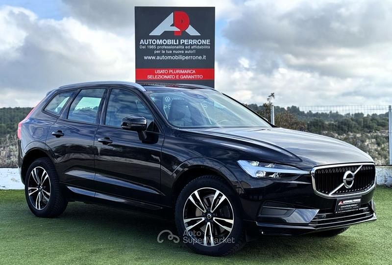 Usata Volvo XC60 Momentum 197 CV (144 kW) 2021 Nero SUV