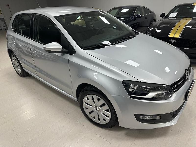 Usata VW Polo Comfortline 85 CV (62 kW) 2013 Argento Berlina