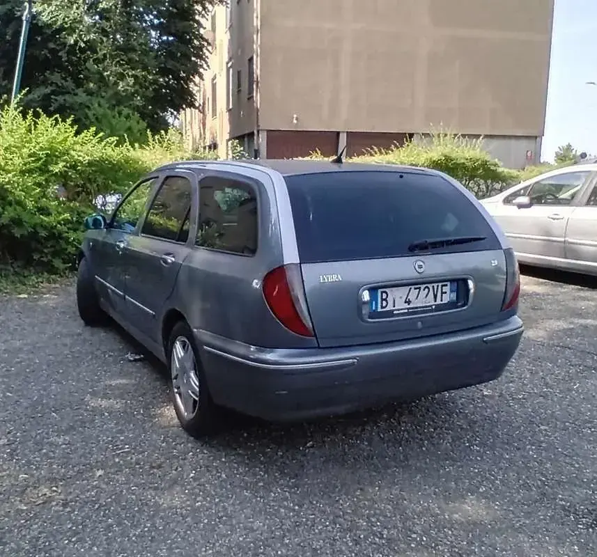 Usata Lancia Lybra 150 CV (110 kW) 2002 Station wagon