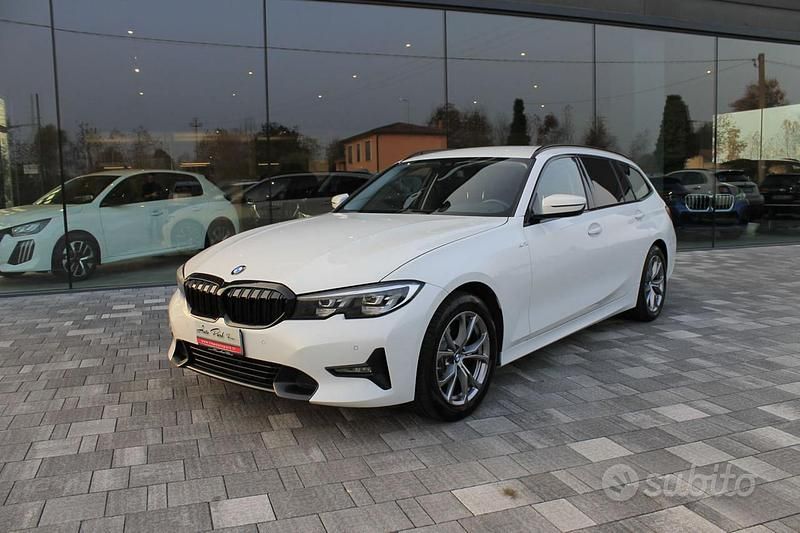 Usata BMW 320e Sport Line 2021 Bianco Station wagon
