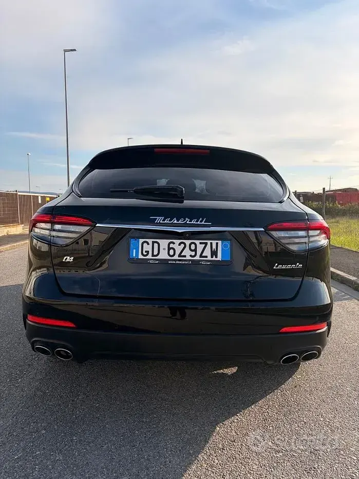 Usata Maserati Levante GranLusso 350 CV (257 kW) 2021 Nero SUV