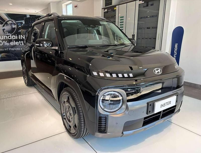 Nuova Hyundai Inster 85 kW (116 CV) 2025 Abyss black Utilitaria