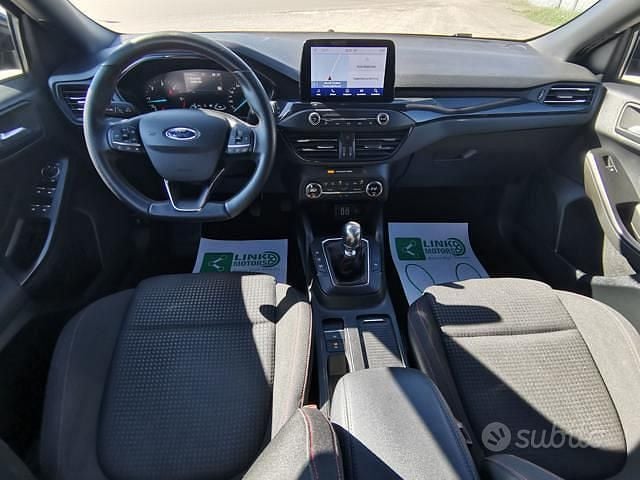 Usata Ford Focus ST-Line 120 CV (88 kW) 2021 Nero Berlina