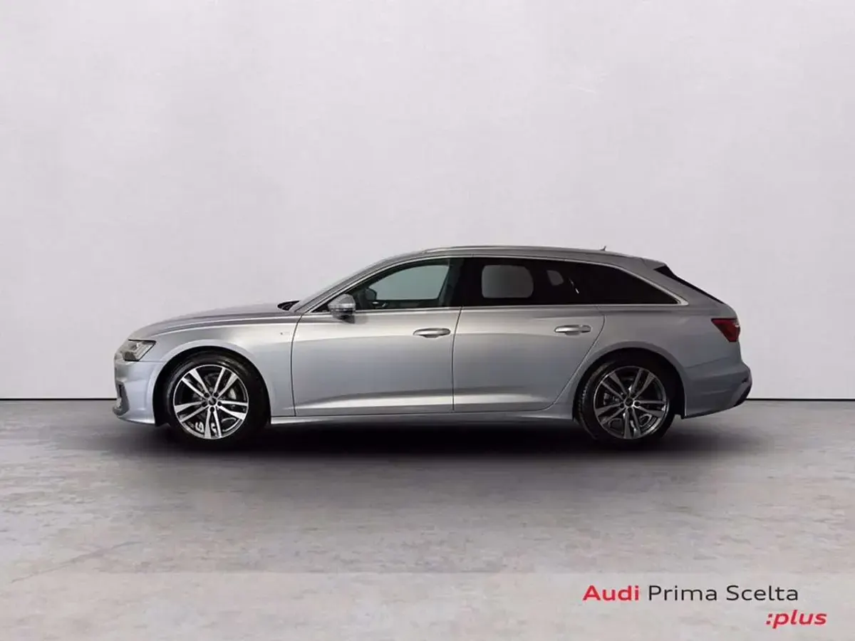 Usata Audi A6 S-Line 204 CV (150 kW) 2025 Argento fioretto metallizzato Station wagon