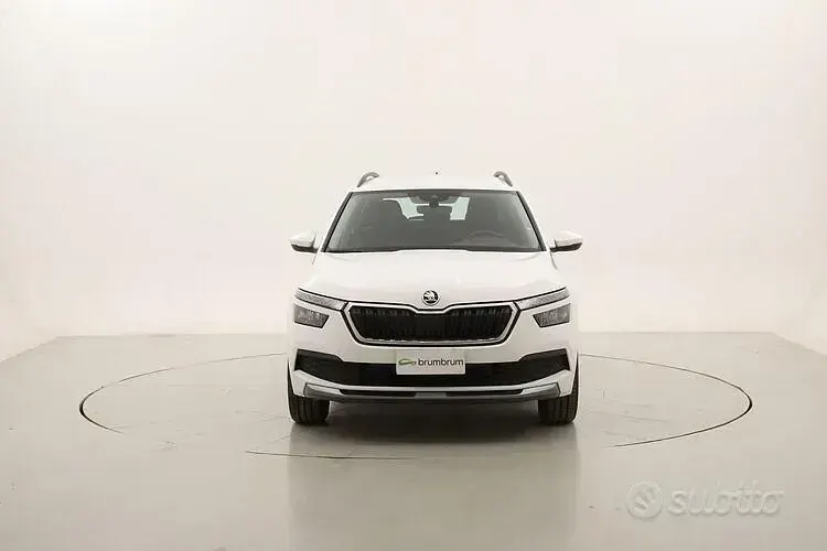 Usata Skoda Kamiq Ambition 95 CV (69 kW) 2023 Bianco SUV