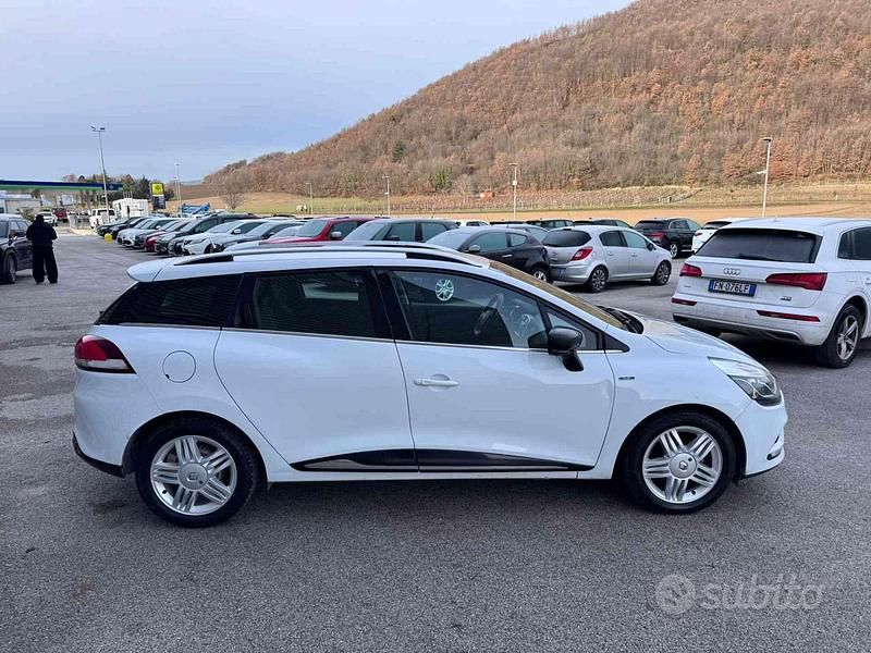 Usata Renault Clio GrandTour 90 CV (66 kW) 2018 Bianco Station wagon