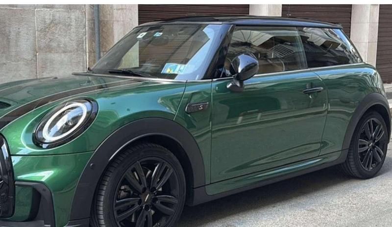 Usata Mini John Cooper Works 178 CV (130 kW) 2024 Verde Utilitaria