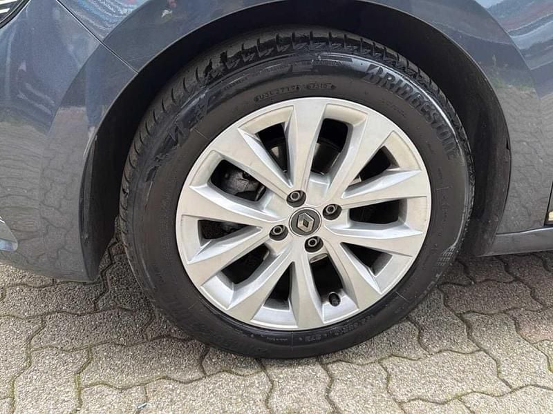 Usata Renault Clio V Intens 101 CV (74 kW) 2020 Grigio Utilitaria