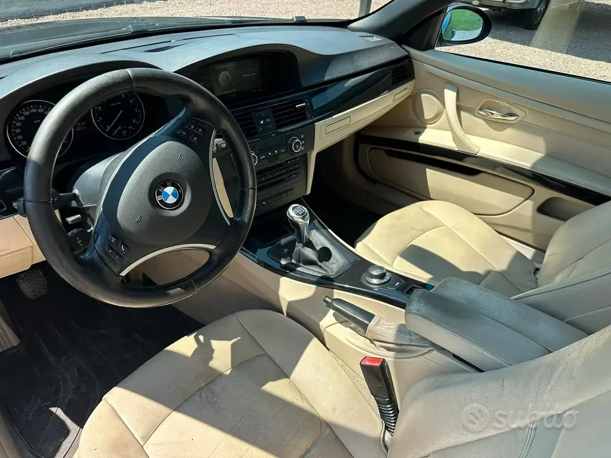 Usata BMW 325 Cabriolet 218 CV (160 kW) 2008 Cabrio