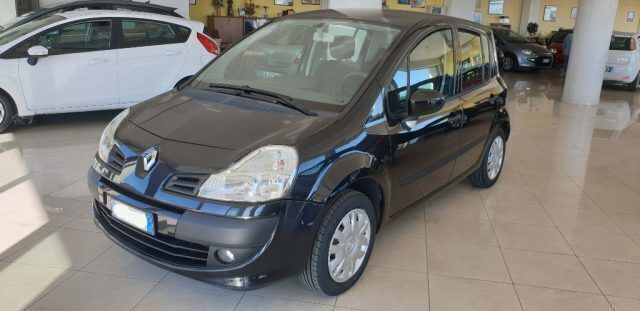 Nero Usata 2010 Renault Grand Modus Monovolume | 5500 € - Immagine 1/4