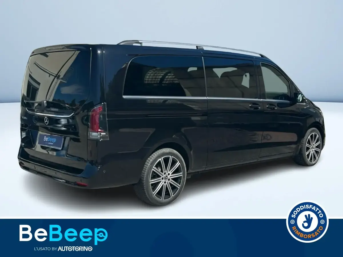 Usata Mercedes 300 Avantgarde 236 CV (173 kW) 2024 Nero metallizzato