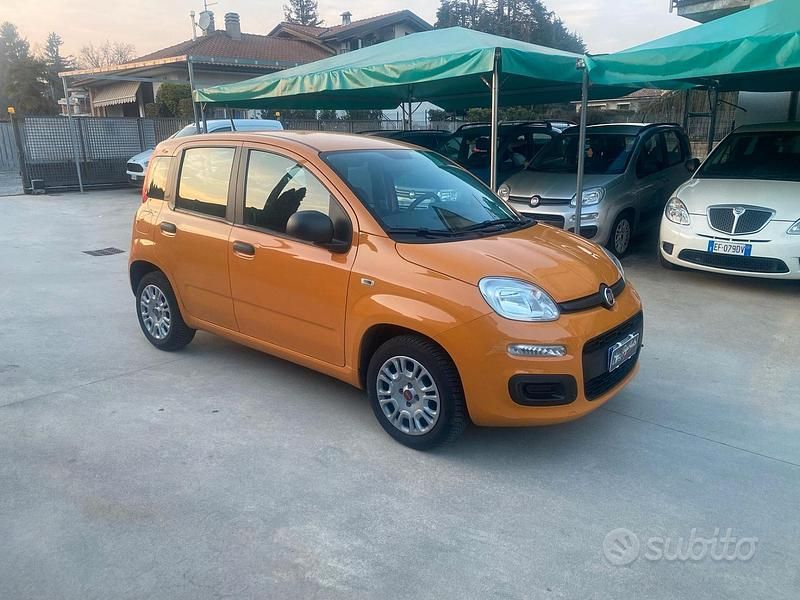Usata Fiat Panda Easy 69 CV (50 kW) 2020 Arancione Utilitaria