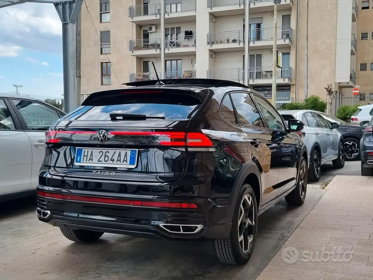 Usata VW Taigo R-line 115 CV (84 kW) 2025 Nero SUV