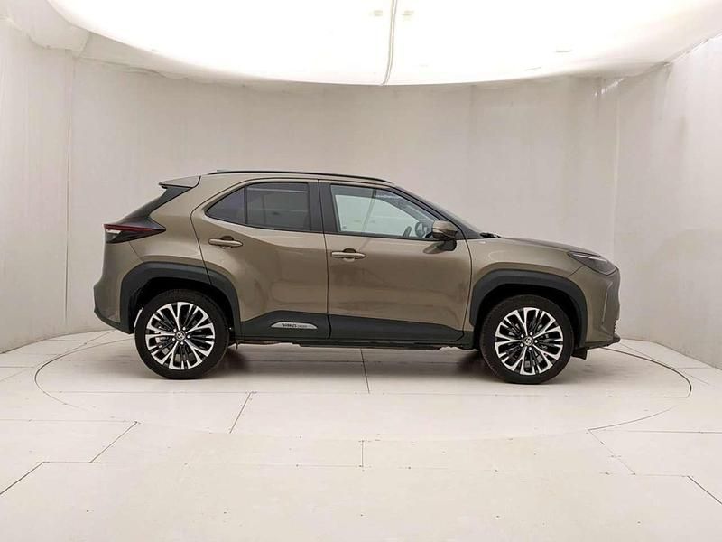 Second-hand Toyota Yaris Cross 130 CP (95 kW) 2024 Maro SUV