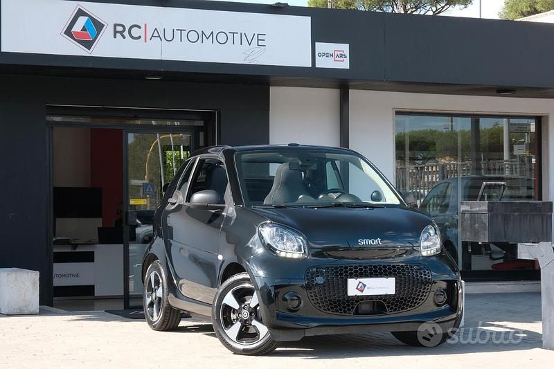 Nero Usata 2021 Smart ForTwo Electric Drive Passion Cabrio | 11.900 € (Buon prezzo) - Immagine 1/3