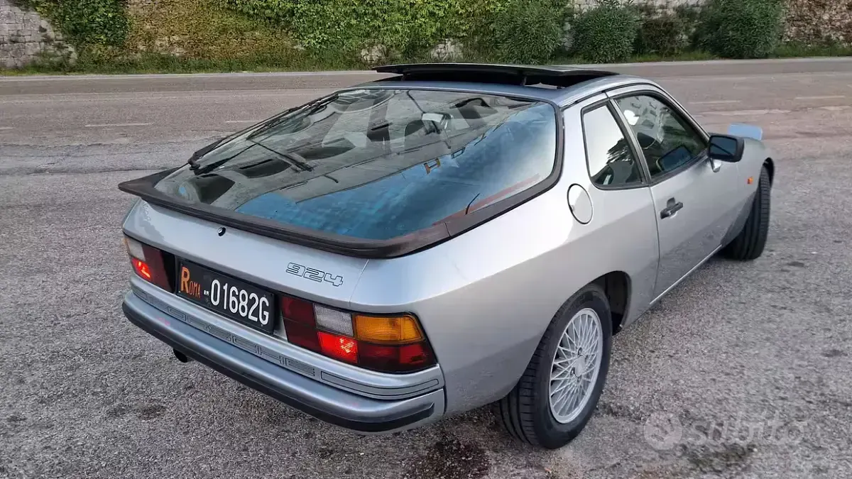 Usata Porsche 924 125 CV (91 kW) 1984 Grigio Coupé