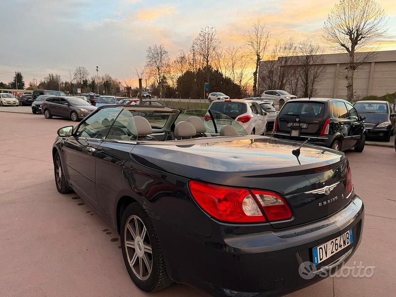 Usata Chrysler Sebring Cabriolet 140 CV (102 kW) 2009 Blu Cabrio