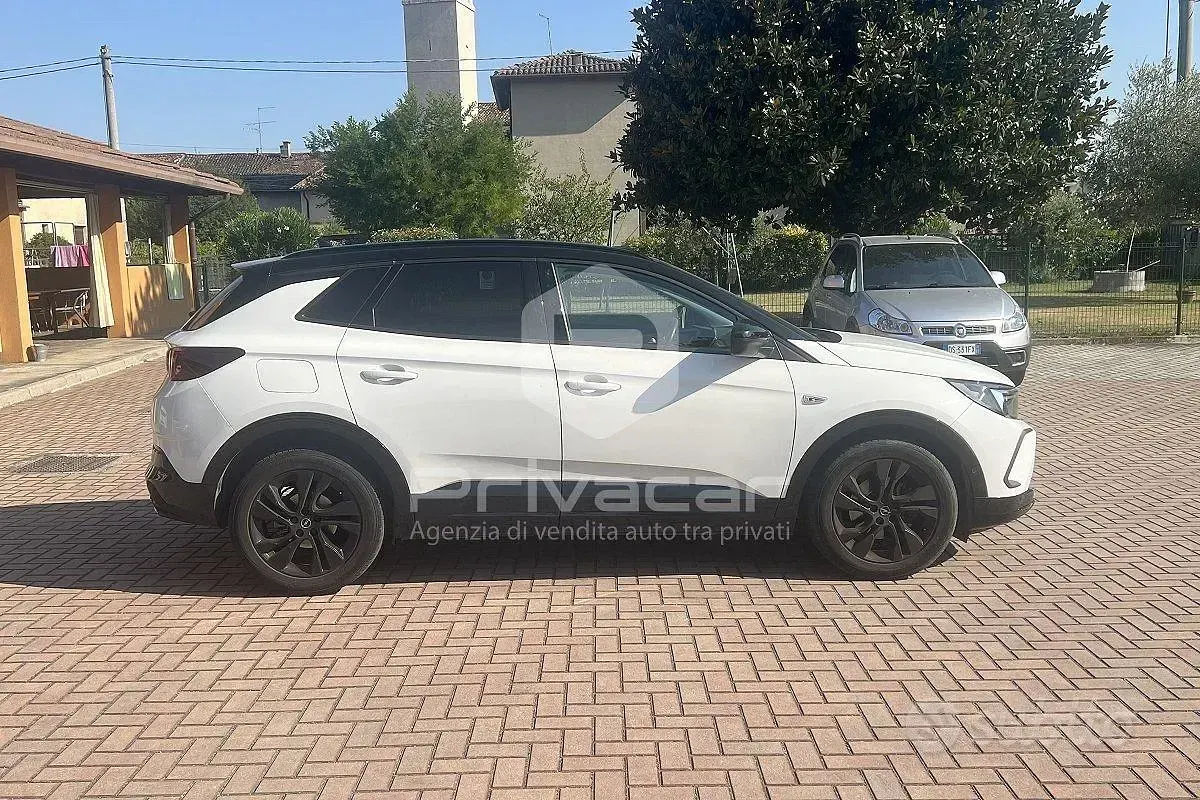 Usata Opel Grandland X GS Line 131 CV (96 kW) 2022 Bianco SUV