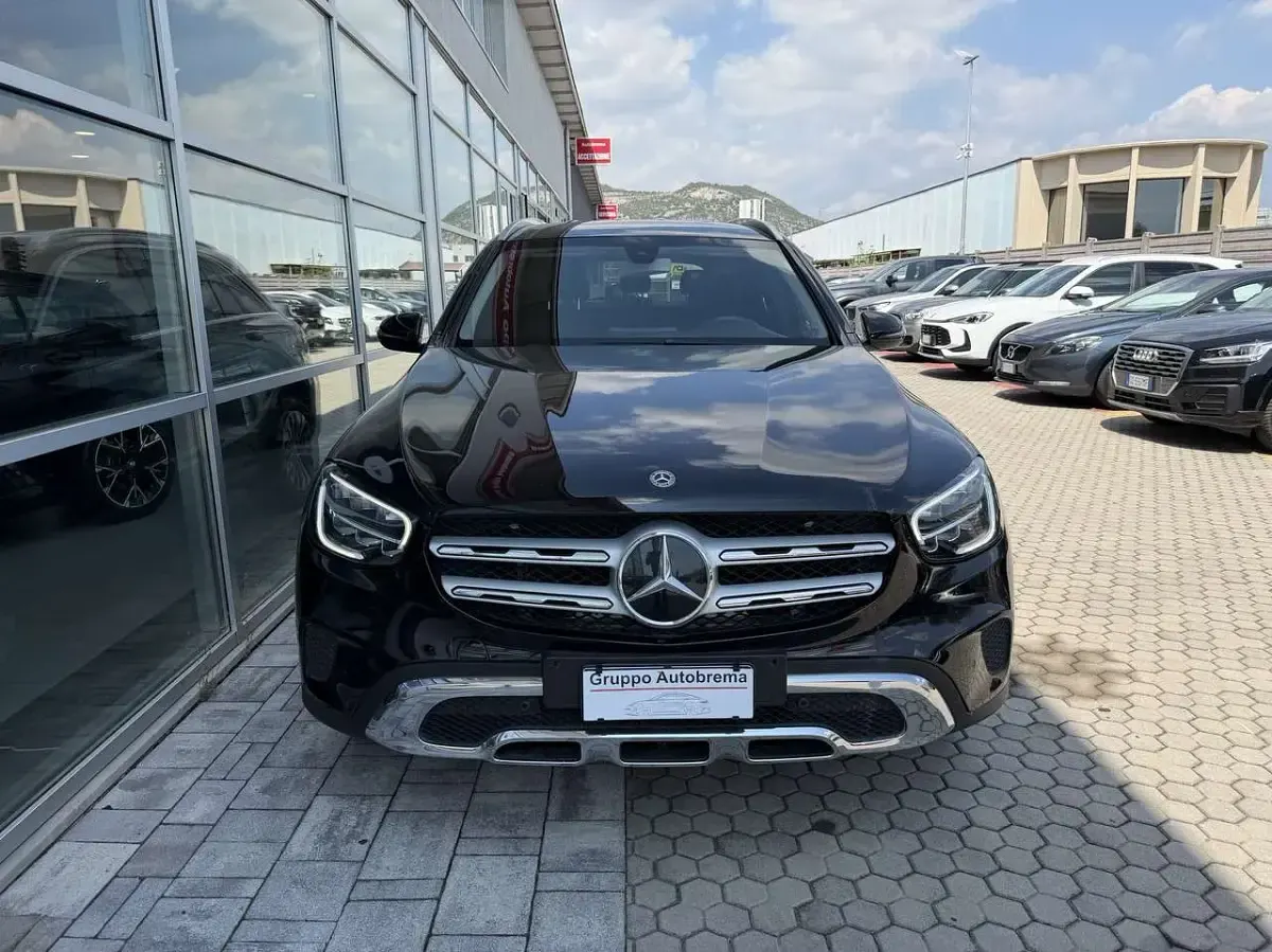 Usata Mercedes GLC220 194 CV (142 kW) 2019 Nero SUV