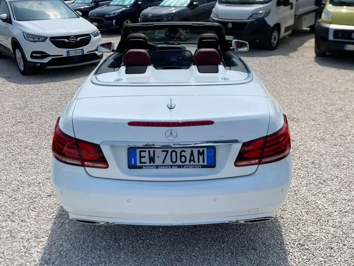 Usata Mercedes E220 Premium 170 CV (125 kW) 2014 Bianco Cabrio
