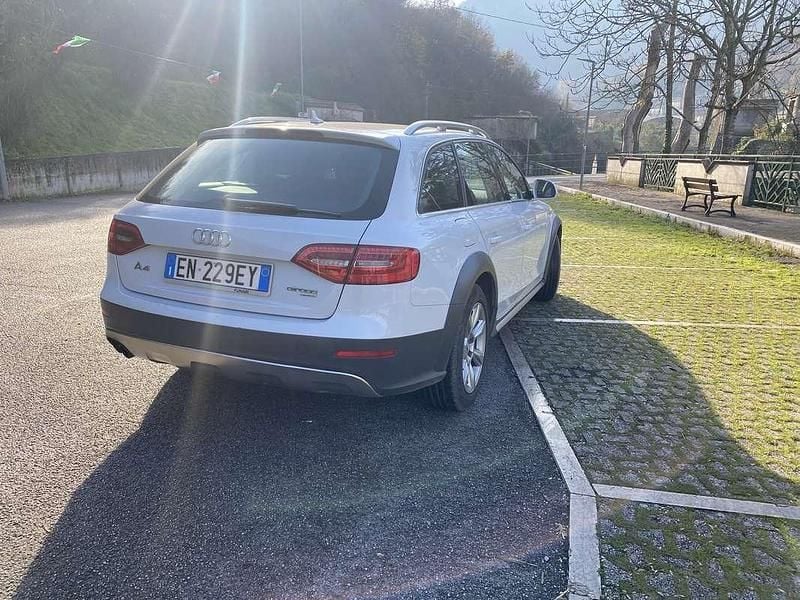 Usata Audi A4 Allroad Business 177 CV (130 kW) 2012 Bianco Station wagon