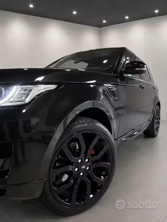 Usata Land Rover Range Rover Sport HSE Dynamic 249 CV (183 kW) 2015 Nero SUV