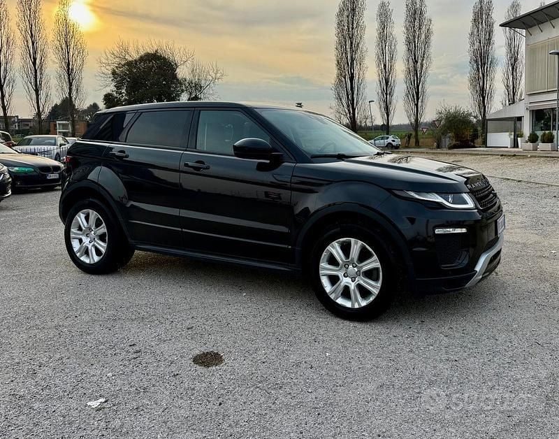 Usata Land Rover Range Rover evoque 150 CV (110 kW) 2017 Nero Station wagon