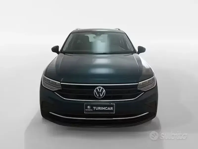 Usata VW Tiguan Life 150 CV (110 kW) 2022 Blu SUV