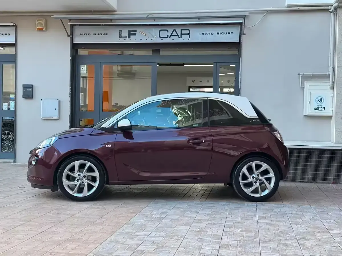 Usata Opel Adam Glam 87 CV (63 kW) 2017 Viola Utilitaria