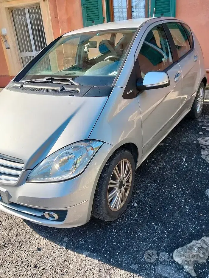 Usata Mercedes 190 SE 75 CV (55 kW) 2012 Grigio Berlina