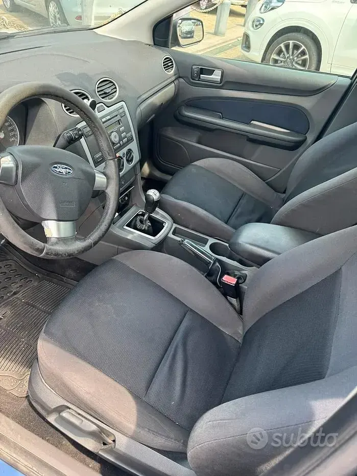 Usata Ford Focus Style 90 CV (66 kW) 2005 Station wagon