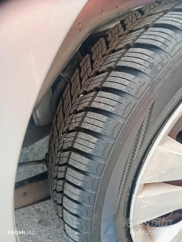 Usata Nissan Pixo 67 CV (49 kW) 2010 Grigio Utilitaria