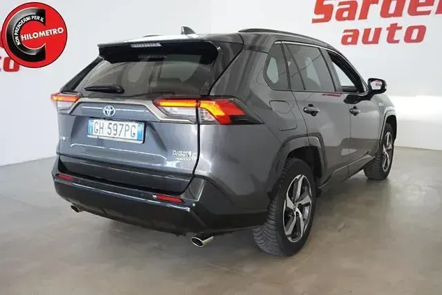 Usata Toyota RAV4 Hybrid 185 CV (136 kW) 2021 Grigio SUV