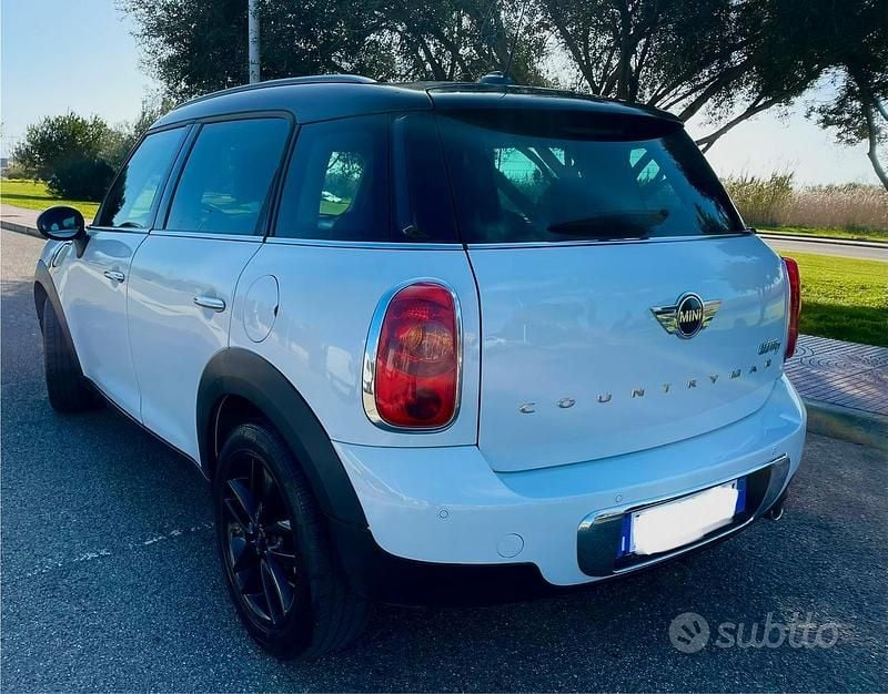 Usata Mini Cooper D 112 CV (82 kW) 2016 Bianco Utilitaria