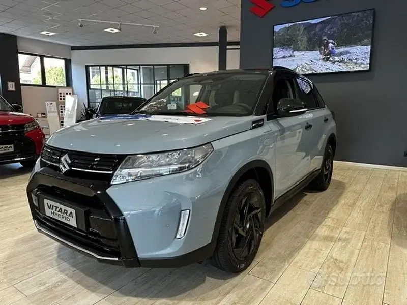 Nuova Suzuki Vitara 110 CV (80 kW) 2026 Rosso SUV