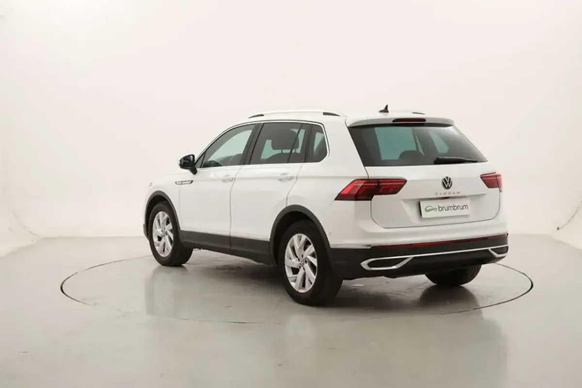 Usata VW Tiguan Elegance 150 CV (110 kW) 2022 Bianco SUV