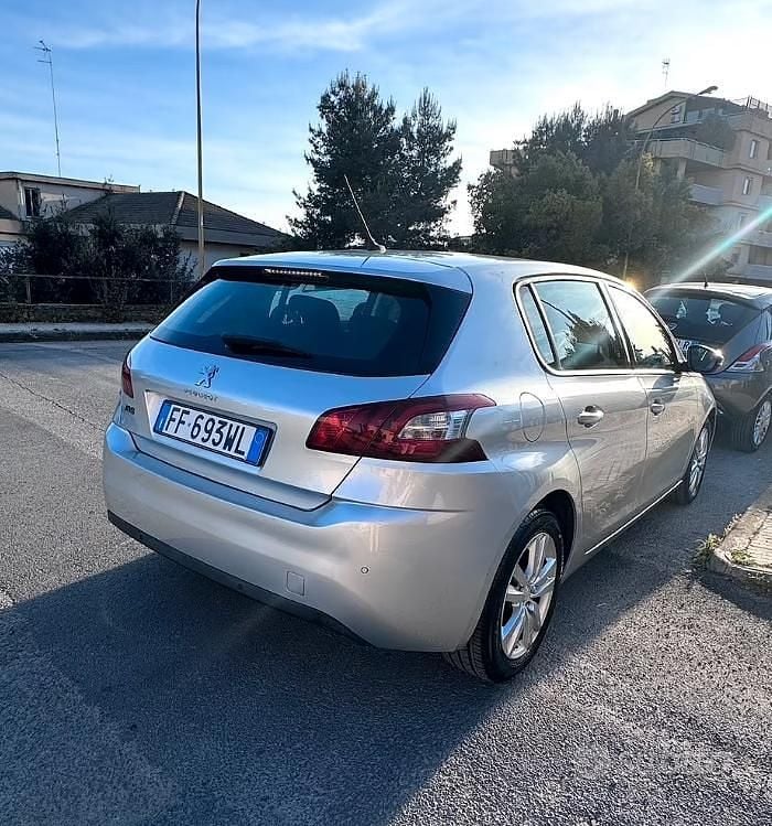 Usata Peugeot 308 Business-Line 120 CV (88 kW) 2016 Grigio Berlina
