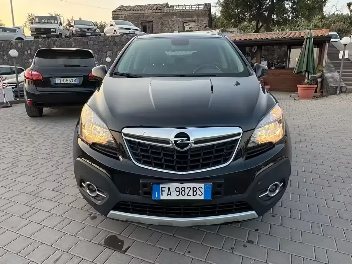 Usata Opel Mokka Cosmo 131 CV (96 kW) 2015 Nero SUV
