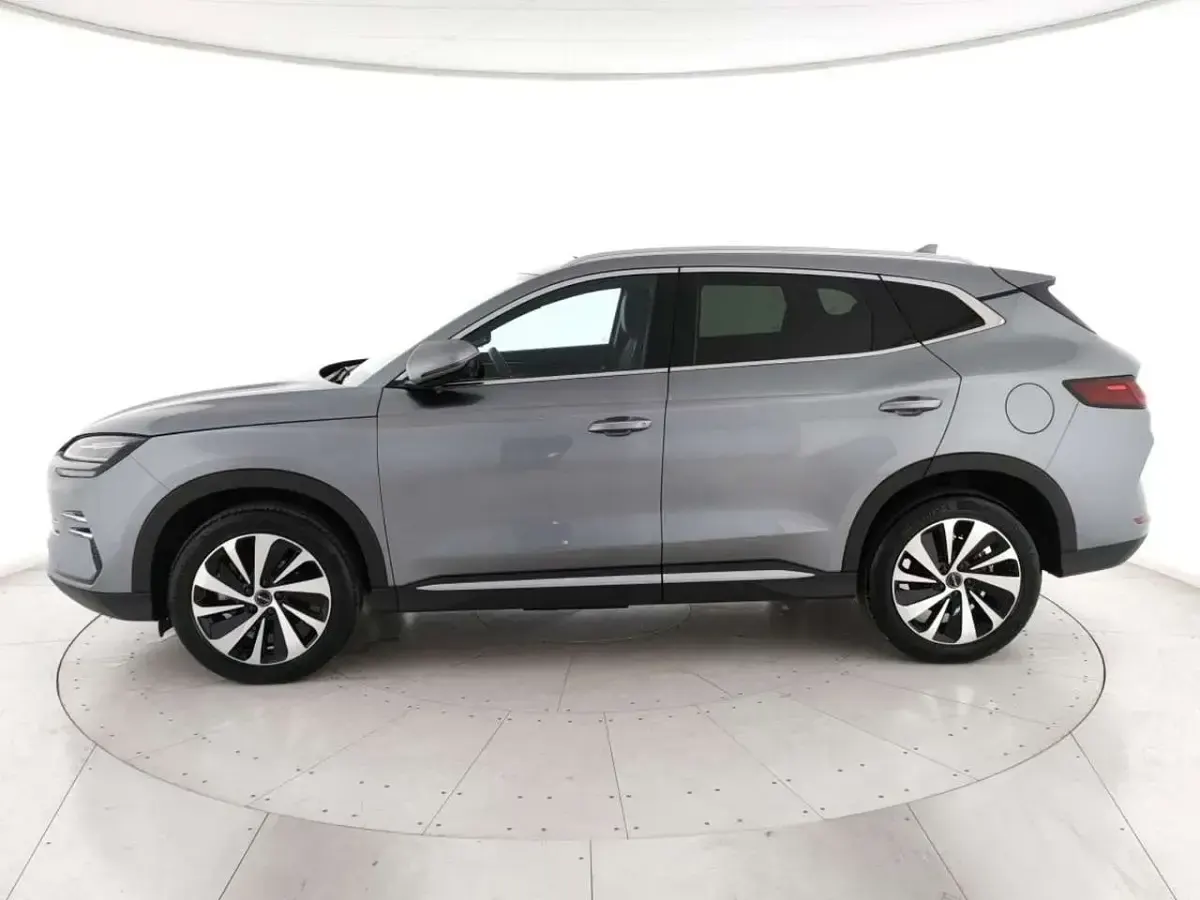 Usata BYD Seal U Boost 98 CV (72 kW) 2025 Grigio metall. SUV
