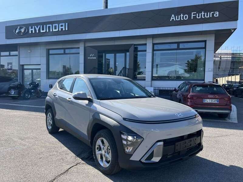 Usata Hyundai Kona 99 CV (72 kW) 2024 Grigio SUV