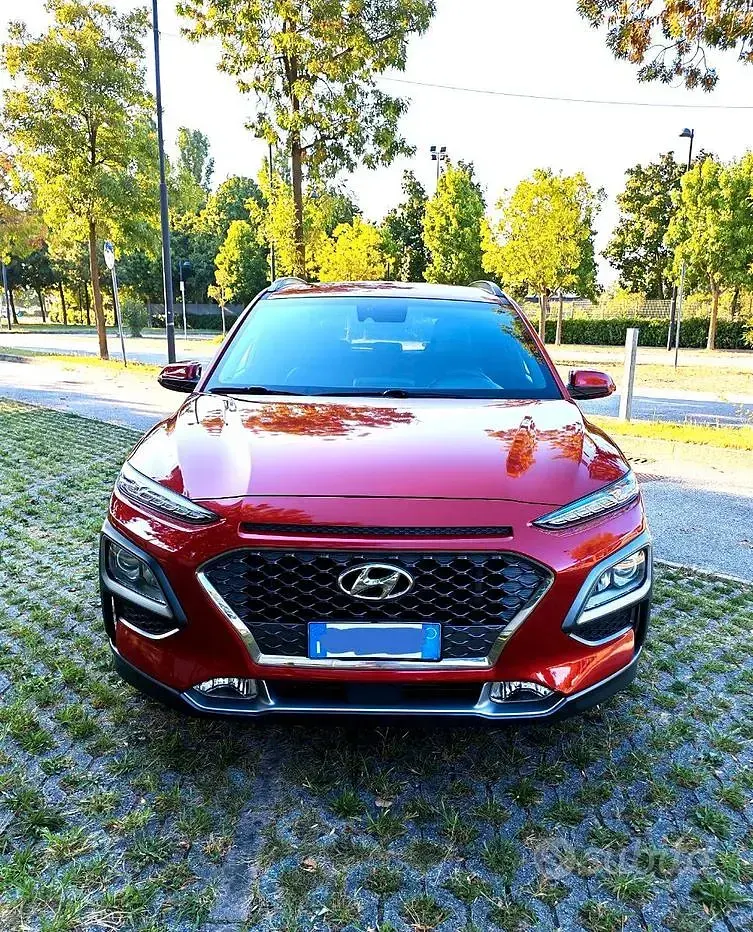 Usata Hyundai Kona Xpossible 120 CV (88 kW) 2018 Rosso SUV