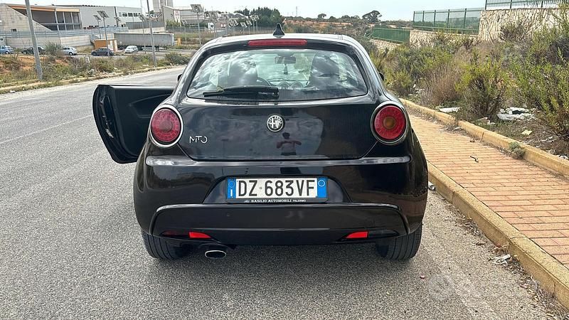 Usata Alfa Romeo MiTo 95 CV (69 kW) 2010 Nero Utilitaria