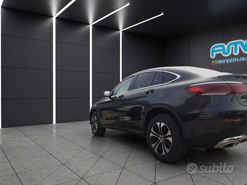 Usata Mercedes GLC300e Premium 194 CV (142 kW) 2022 Nero SUV