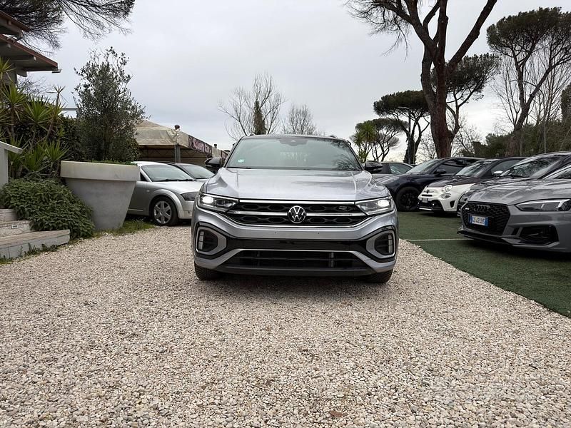 Usata VW T-Roc Life 150 CV (110 kW) 2024 Grigio SUV