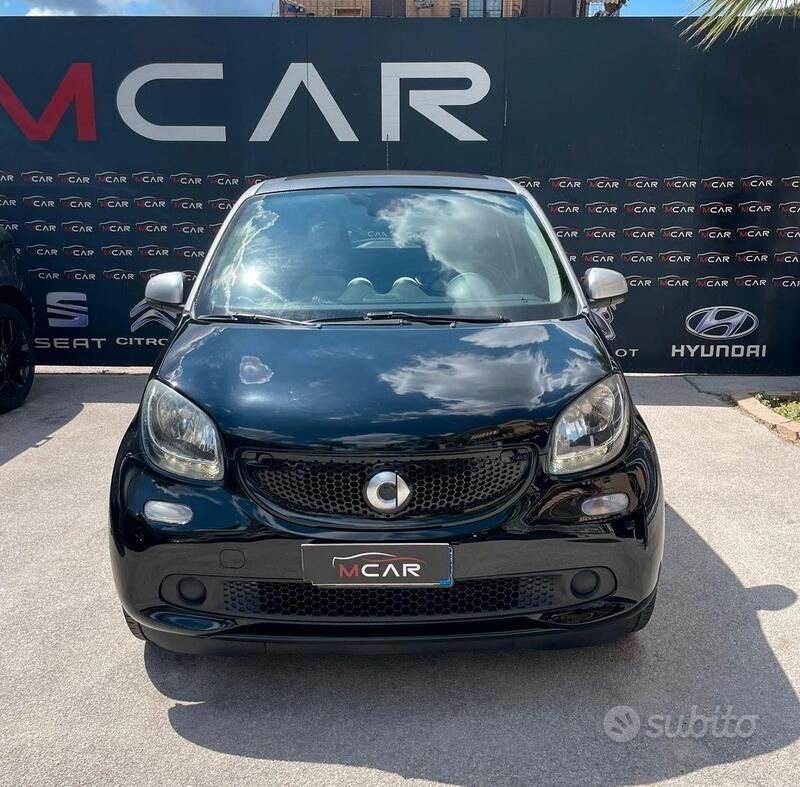 Usata Smart ForFour Passion 71 CV (52 kW) 2015 Nero Utilitaria