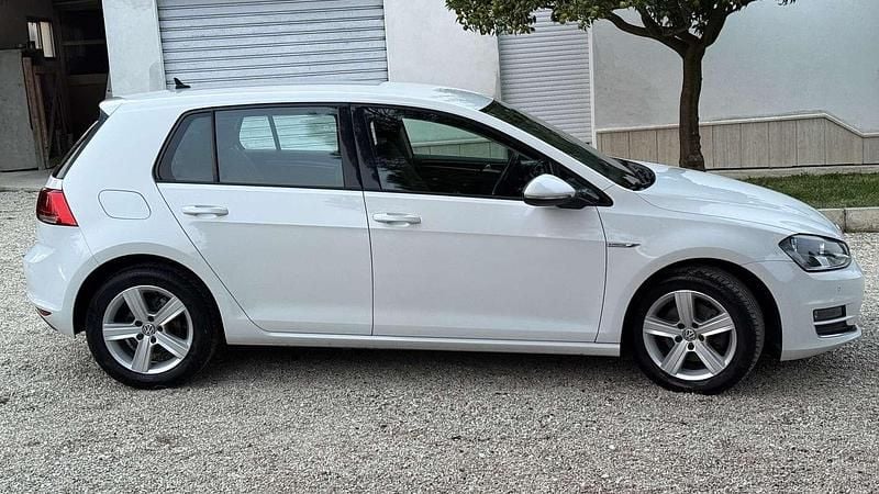 Usata VW Golf VII Highline 110 CV (80 kW) 2016 Berlina