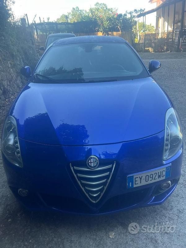 Usata Alfa Romeo Giulietta 120 CV (88 kW) 2015 Blu Utilitaria