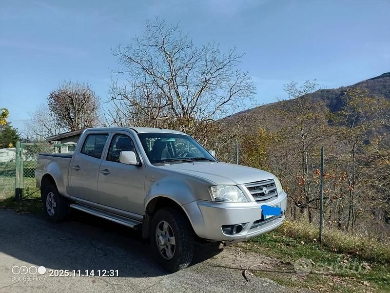 Argento Usata 2011 Tata Xenon Pick-up | 7900 € (Cara) - Immagine 1/4