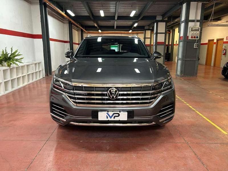 Usata VW Touareg Elegance 340 CV (250 kW) 2021 Grigio SUV